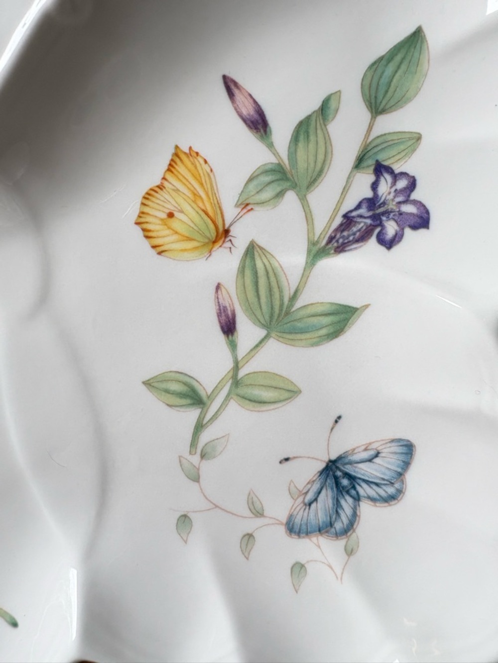 Lenox Butterfly Meadow Hors D’oeuvre Tray Butterfly Shape Porcelain Dish - Picture 4 of 10